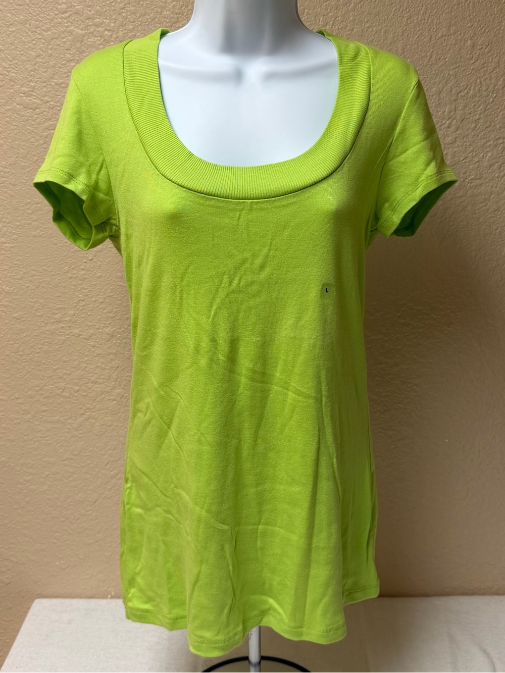 4/$20 Express Lime Green Scoop Neck Short Sleeve Top
